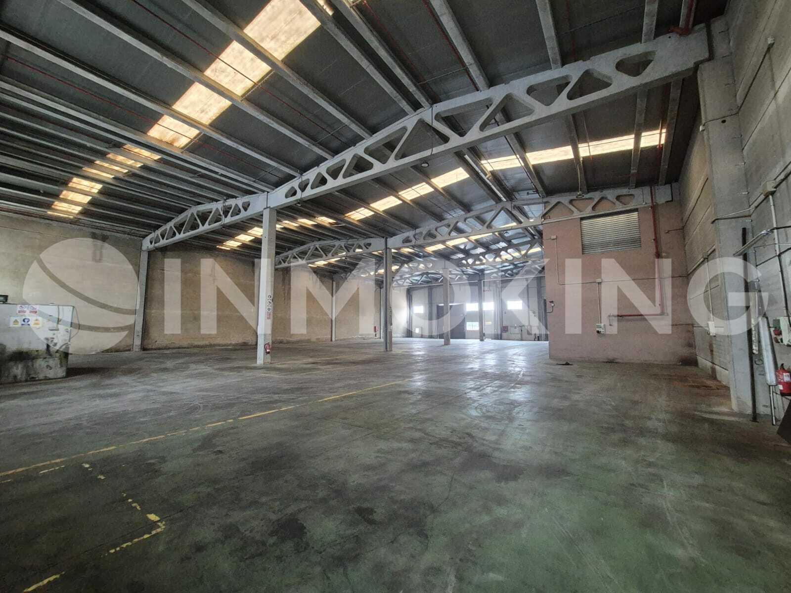 Foto de la propiedad Nave industrial en alquiler primera línea de la Pista de Silla 